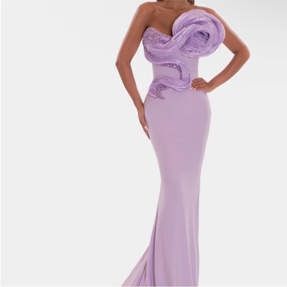 Albina Dyla Lavender Strapless Evening Gown